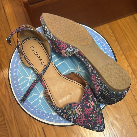 Rampage NEW Women's Casandra Size 6 Floral Flats - Picture 7 of 7